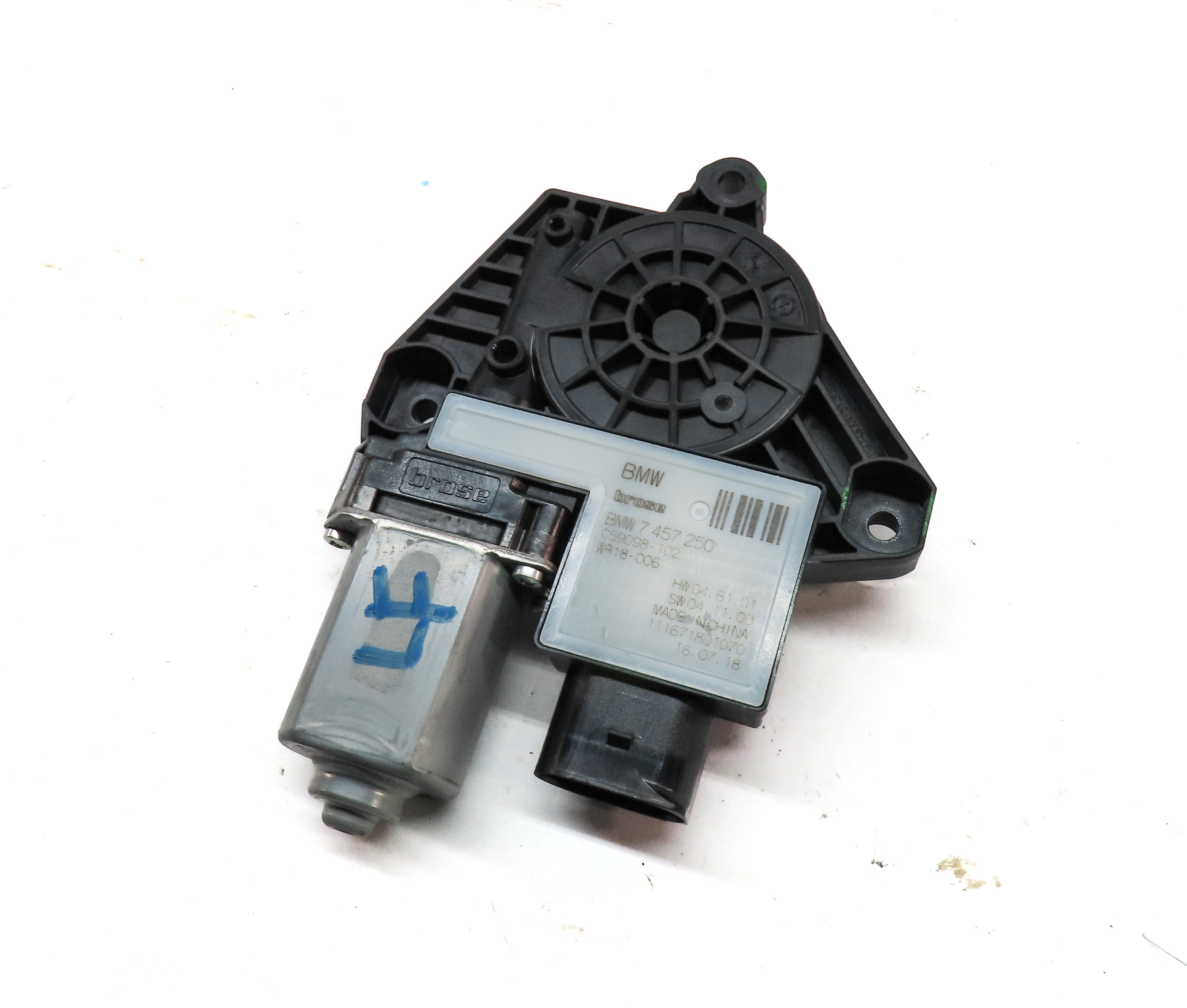 2018-2021 BMW X3 (G01) FRONT LEFT DRIVER DOOR ELECTRIC POWER WINDOW MOTOR — exact item pictured